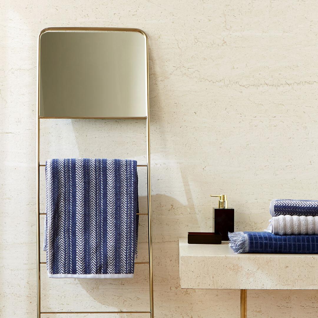 Držač za kupaonske ručnike s ogledalom odlično je rješenje za male prostore, 799 kuna