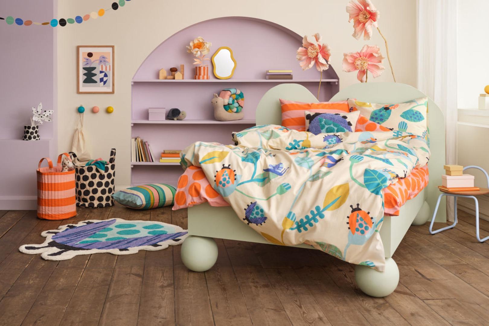 Novo u ponudi - krevet koji raste skupa s dijetetom, atraktivne police i posteljina koja osvaja na prvu. Cijena kreće od 5,99 eura naviše