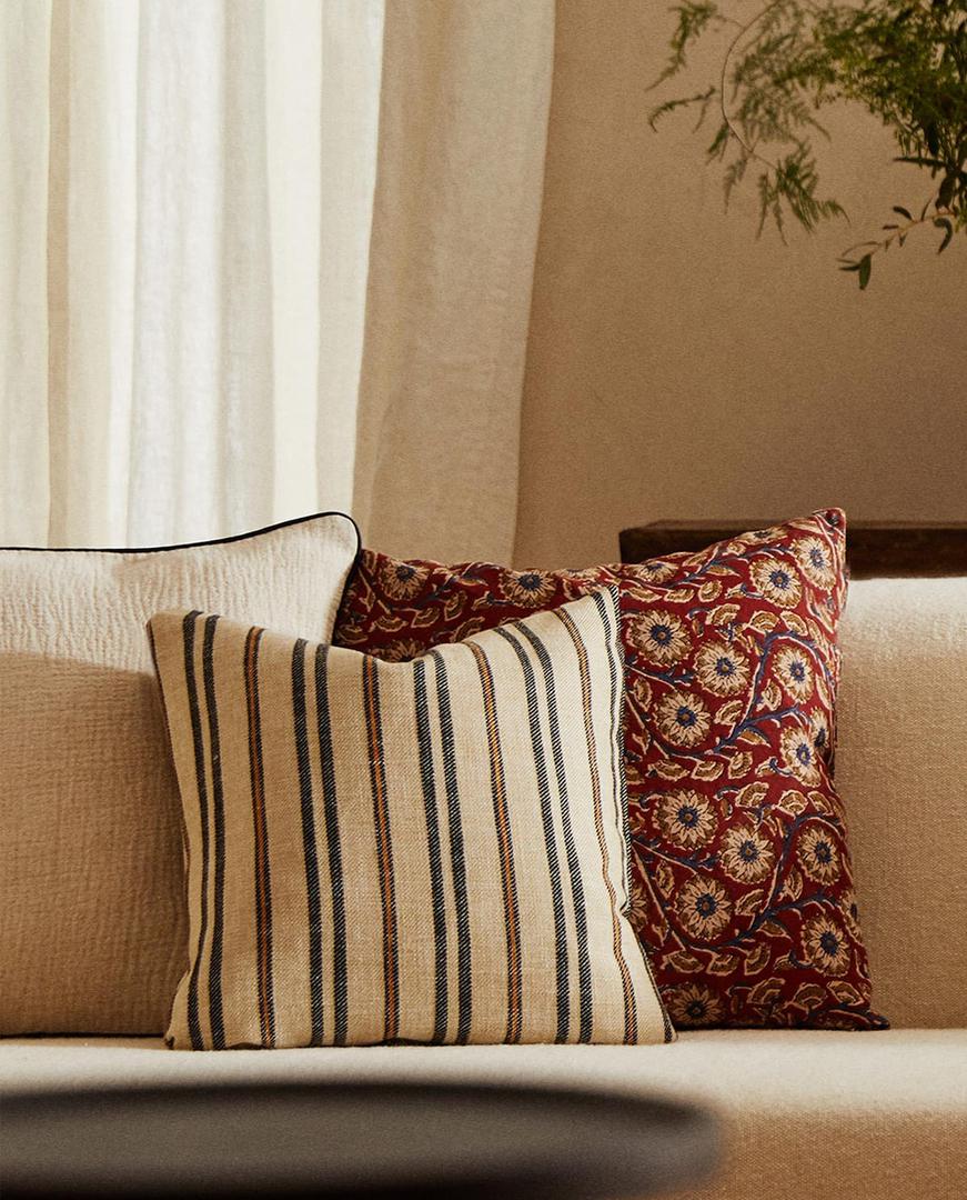 Unesite boje i uzorke i dozu vedrine u dom kroz zanimljive ukrasne jastuke