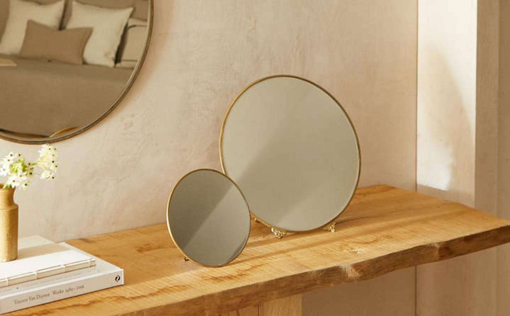 Ogledalo za toaletni stolić sad je sniženo na 159 kuna u Zara Home-u
