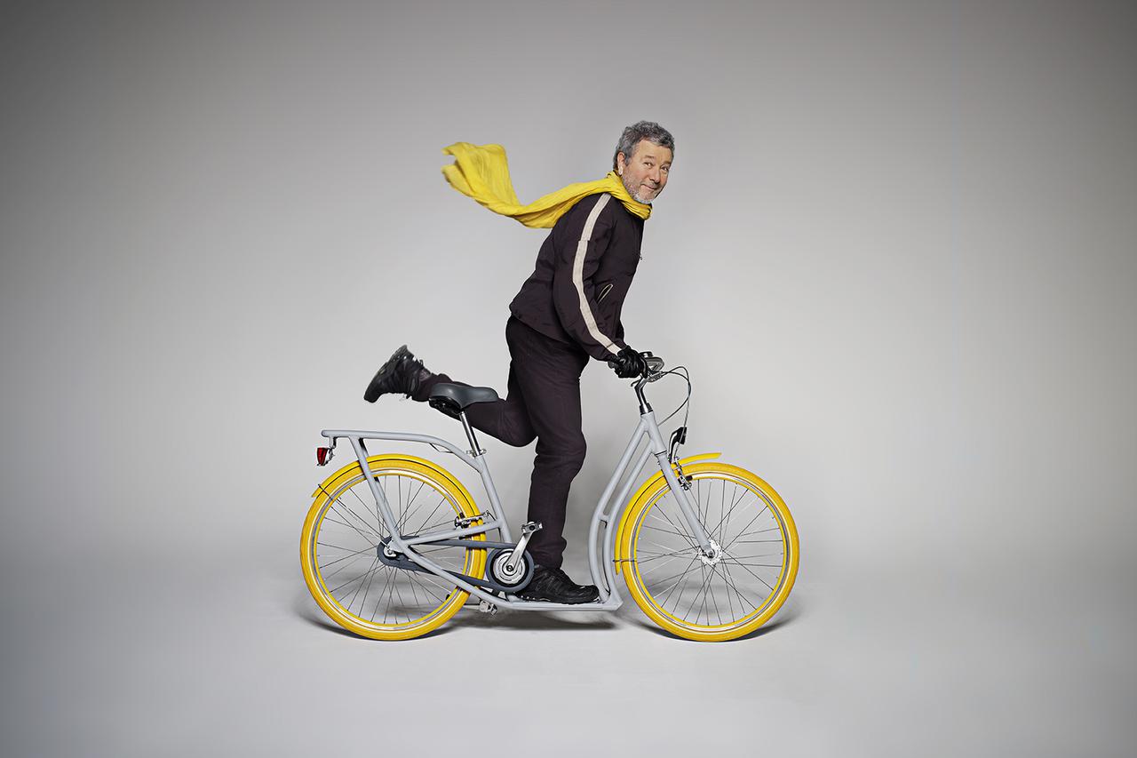 Peugeot i Philippe Starck napravili hibridni bicikl